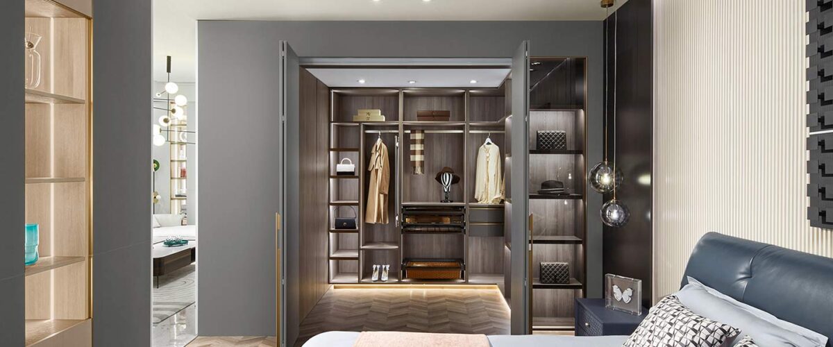 walk in closet